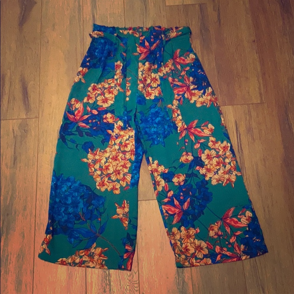 Summer wide legs pants! Unique from Europe